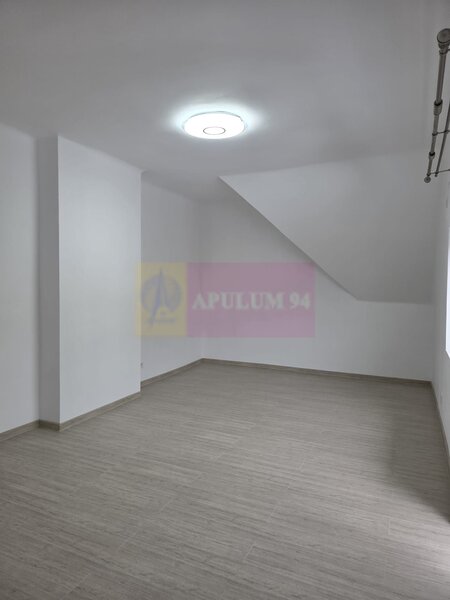 Vila de vanzare cu 6 camere in Sinaia